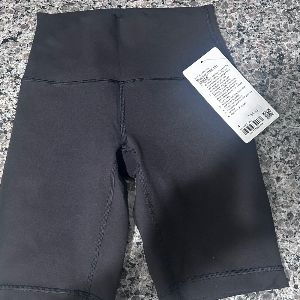 Lululemon Wunder Train High-Rise Short 8"